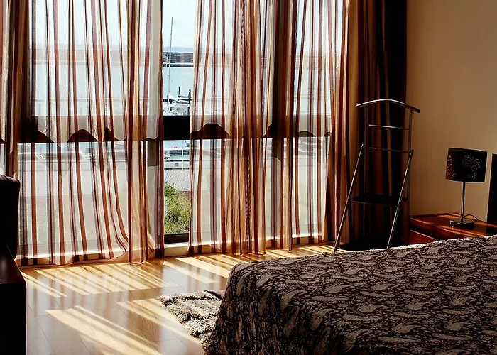 Solmar Alojamentos * Πόντα Ντελγκάντα